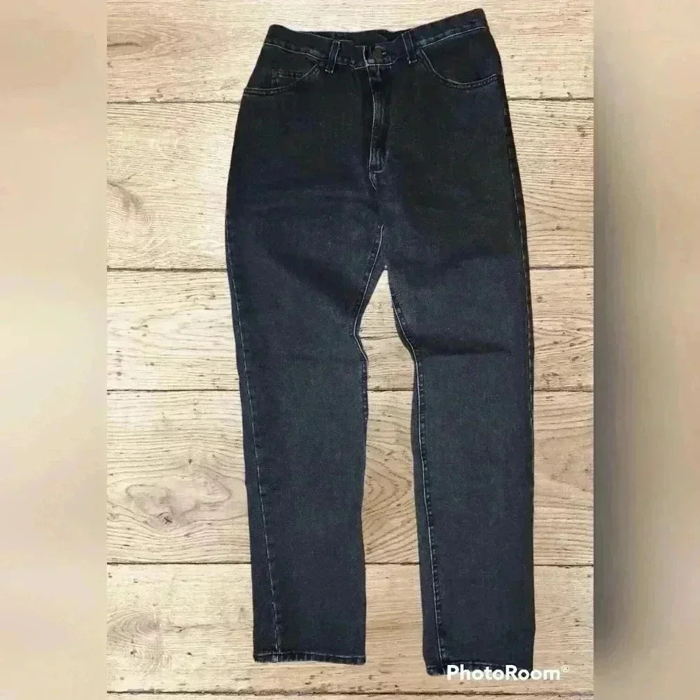 VINTAGE NWT 90s Lee Riders Regular fit straight leg black stone wash 32x33